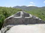  Silla de Felipe II labrada en la roca. Desde aquí vigilaba las obras del Monasterio del Escorial